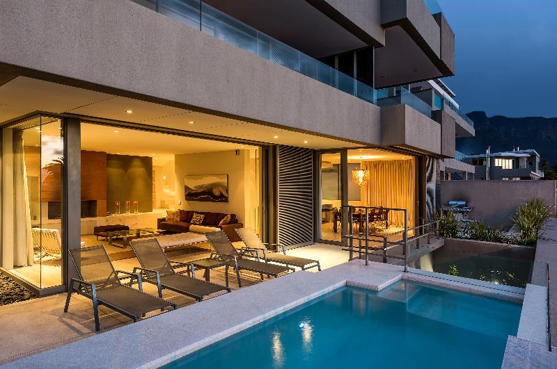 Blue Views Studio Apartments Cape Town Exterior photo
